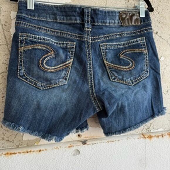 Y2K Western Mid Rise Cutoff Denim Shorts Raw Hem Medium Wash Silver - Picture 8 of 12